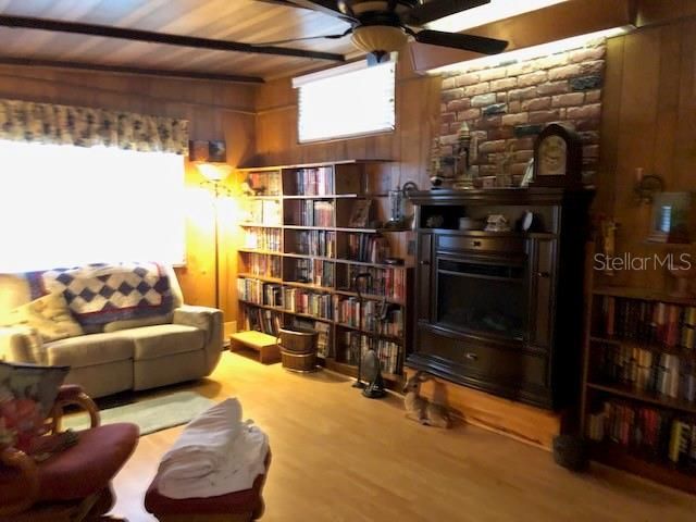 Cozy Family Room / Library off the kitchen.