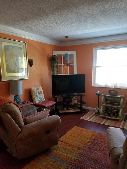 Recently Sold: $69,900 (1 beds, 1 baths, 595 Square Feet)