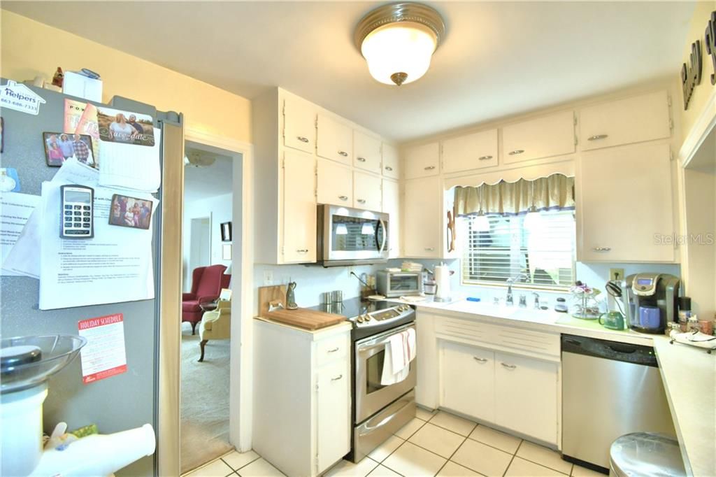 Recently Sold: $179,900 (2 beds, 1 baths, 1478 Square Feet)
