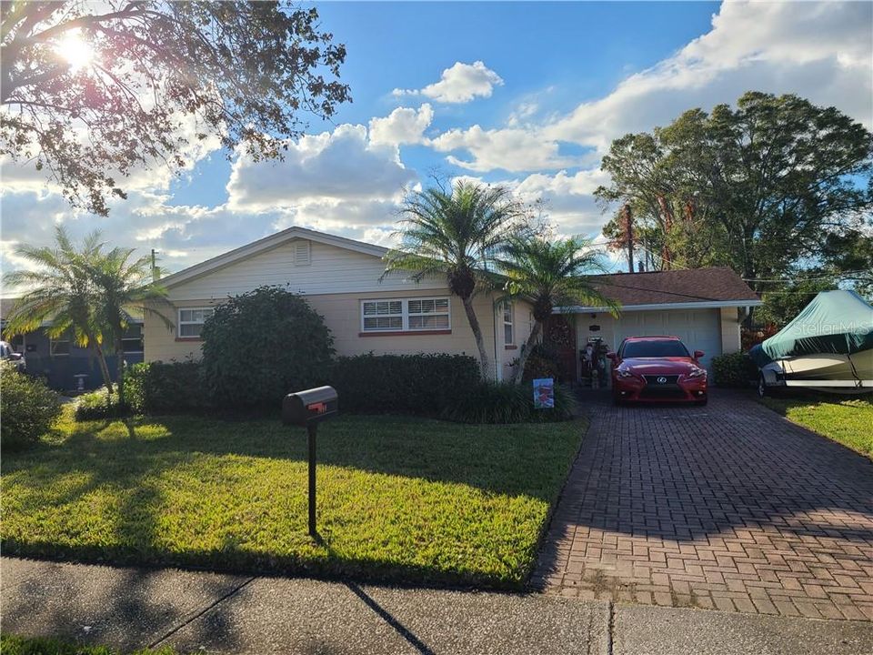 Recently Sold: $245,000 (3 beds, 2 baths, 1224 Square Feet)
