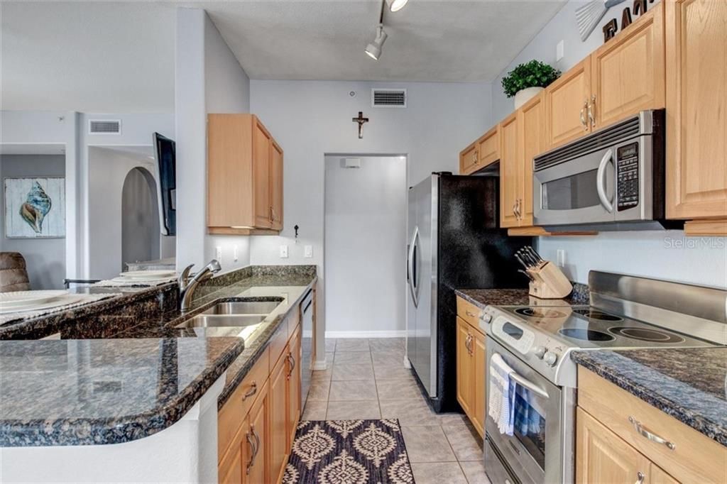 Recently Sold: $235,000 (3 beds, 2 baths, 1524 Square Feet)