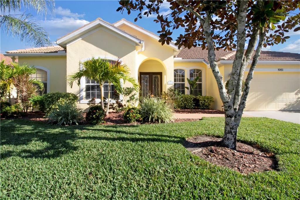 Recently Sold: $430,000 (4 beds, 3 baths, 2534 Square Feet)