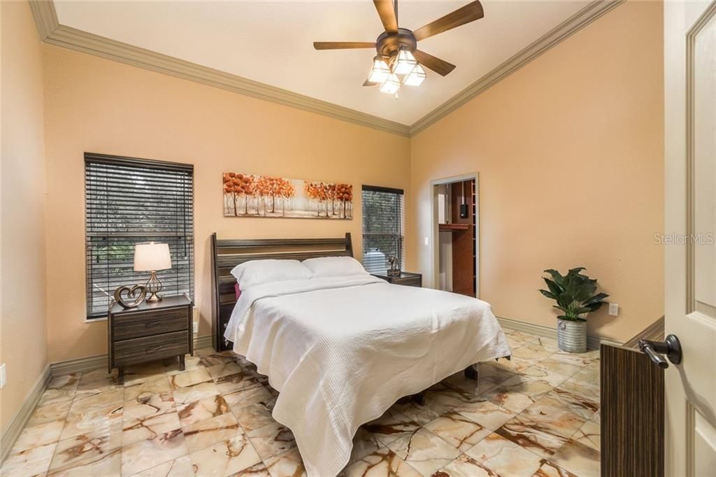 Recently Sold: $400,000 (2 beds, 3 baths, 1248 Square Feet)
