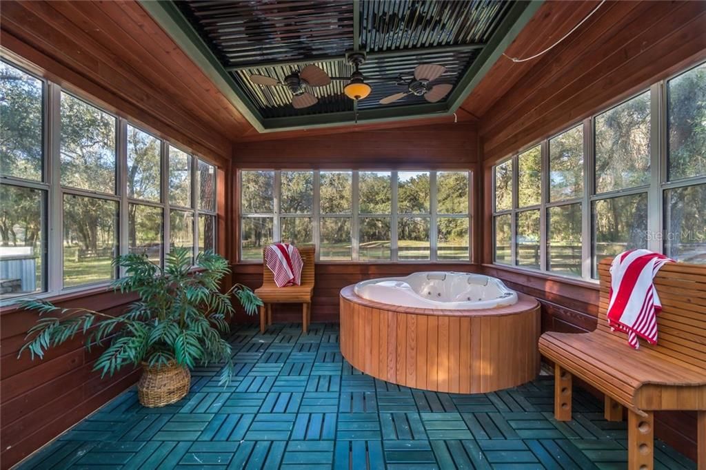 Недавно продано: $400,000 (2 спален, 3 ванн, 1248 Квадратных фут)