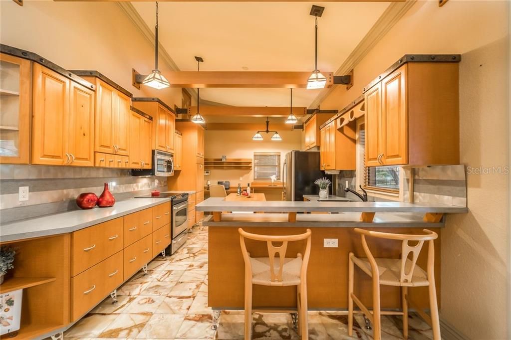 Recently Sold: $400,000 (2 beds, 3 baths, 1248 Square Feet)