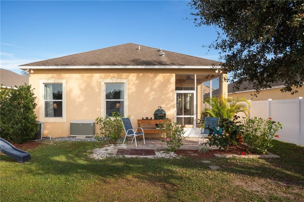 Recently Sold: $189,900 (3 beds, 2 baths, 1189 Square Feet)