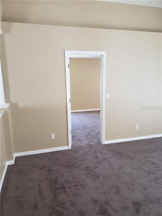 Recently Rented: $1,600 (3 beds, 2 baths, 1772 Square Feet)