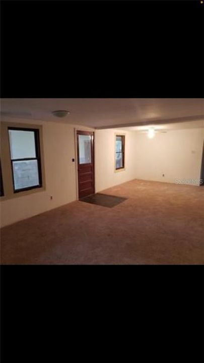 Recently Rented: $1,300 (3 beds, 2 baths, 1552 Square Feet)