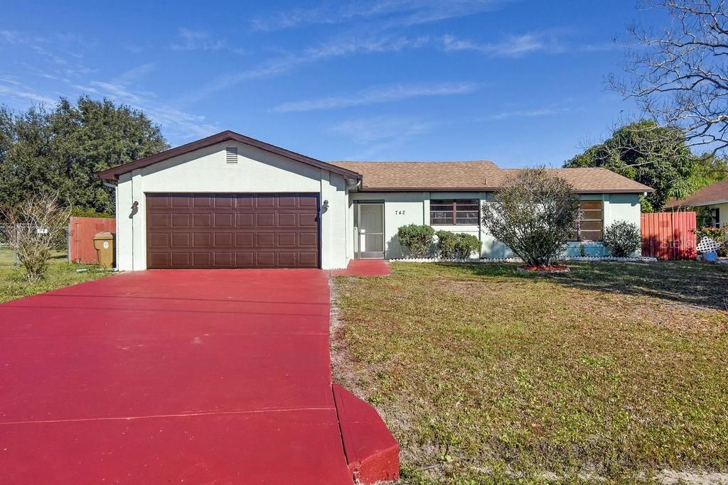 Recently Sold: $179,000 (3 beds, 2 baths, 1465 Square Feet)