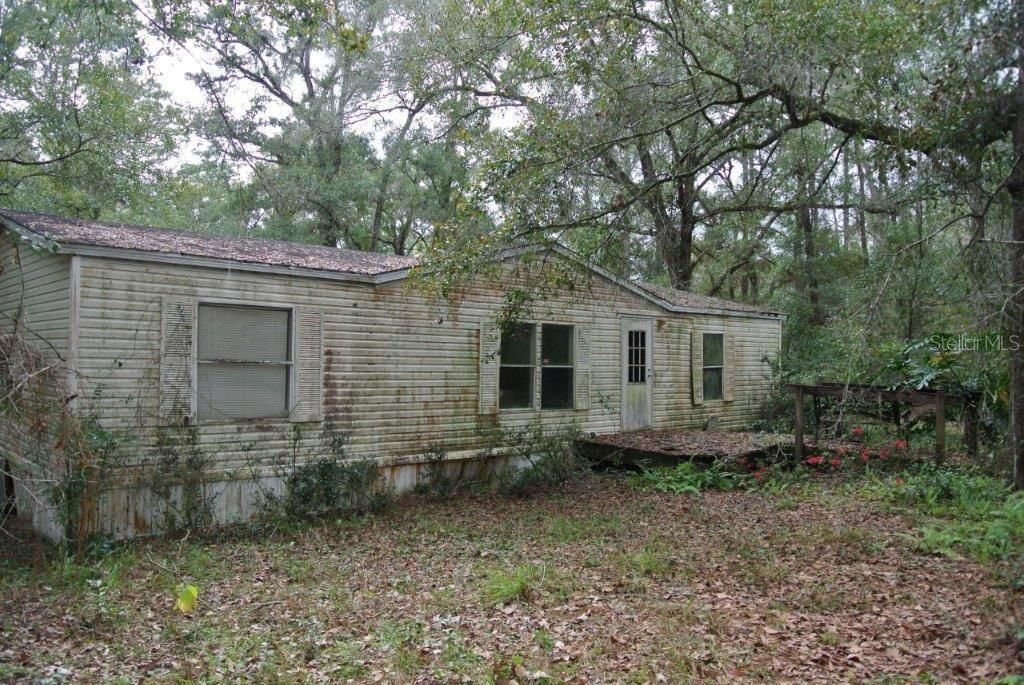 Recently Sold: $79,900 (3 beds, 2 baths, 1104 Square Feet)