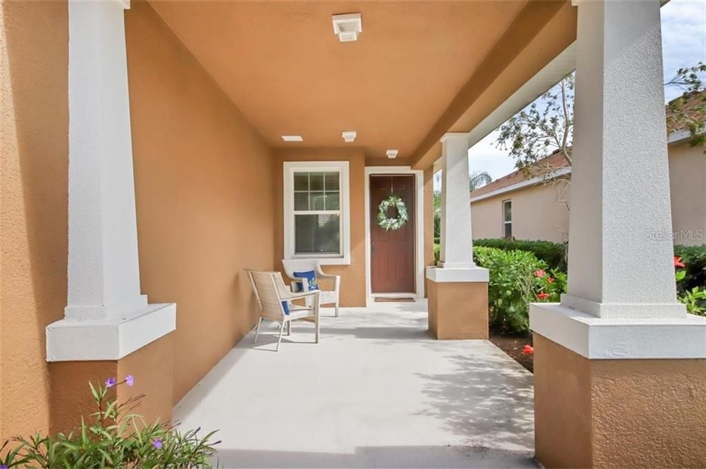 Recently Sold: $283,000 (2 beds, 2 baths, 1409 Square Feet)