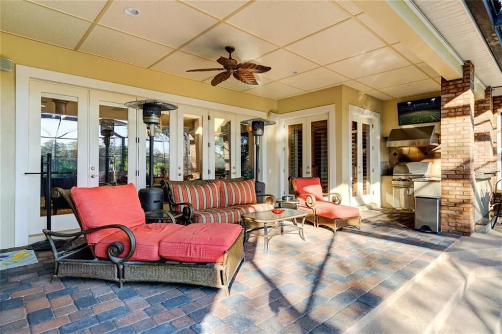Recently Sold: $1,749,000 (4 beds, 4 baths, 6884 Square Feet)