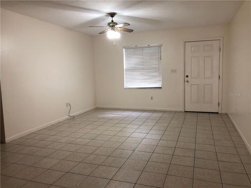 Recently Rented: $850 (2 beds, 2 baths, 1054 Square Feet)