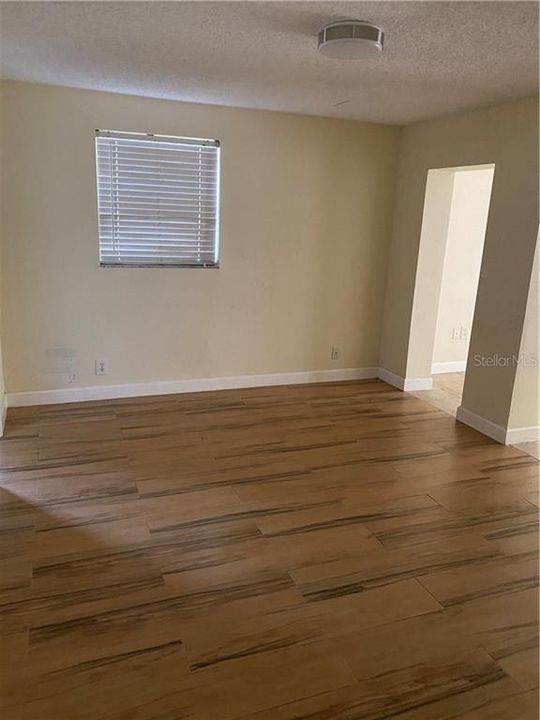 Recently Rented: $1,595 (3 beds, 2 baths, 1577 Square Feet)