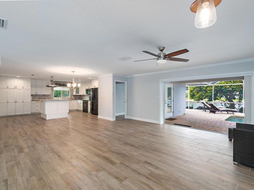 Recently Sold: $1,250,000 (3 beds, 2 baths, 1925 Square Feet)