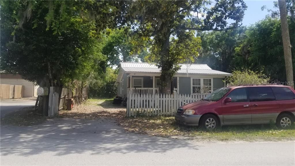 Recently Sold: $69,900 (2 beds, 1 baths, 980 Square Feet)
