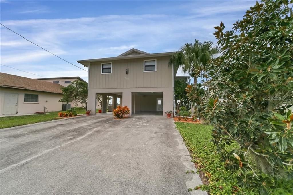 Recently Sold: $615,000 (2 beds, 2 baths, 1248 Square Feet)