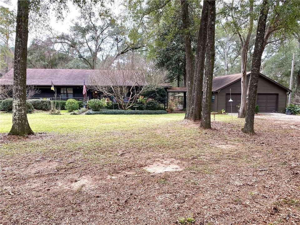 Recently Sold: $335,000 (3 beds, 2 baths, 1874 Square Feet)