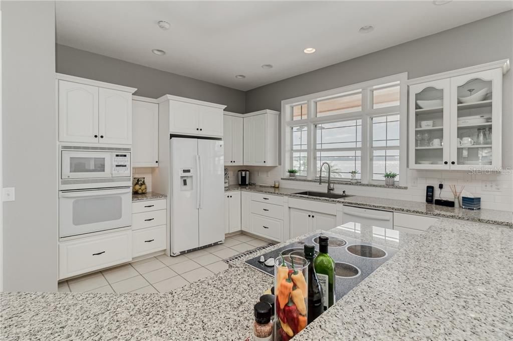 Recently Sold: $595,000 (3 beds, 2 baths, 2626 Square Feet)