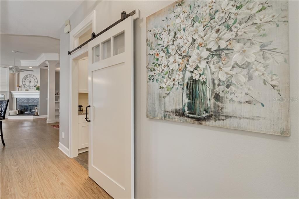 Recently Sold: $595,000 (3 beds, 2 baths, 2626 Square Feet)