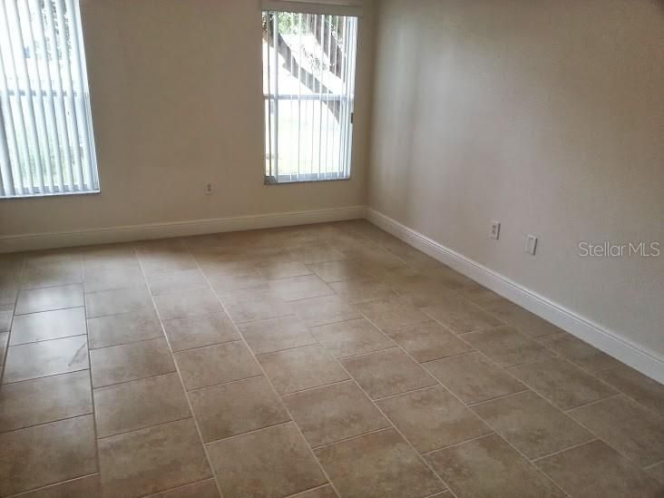 Recently Rented: $1,495 (3 beds, 2 baths, 1438 Square Feet)