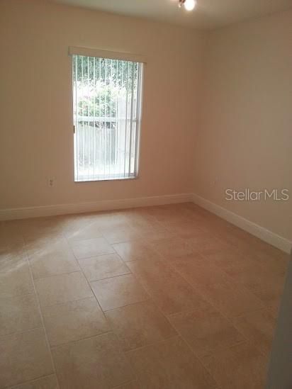 Recently Rented: $1,495 (3 beds, 2 baths, 1438 Square Feet)