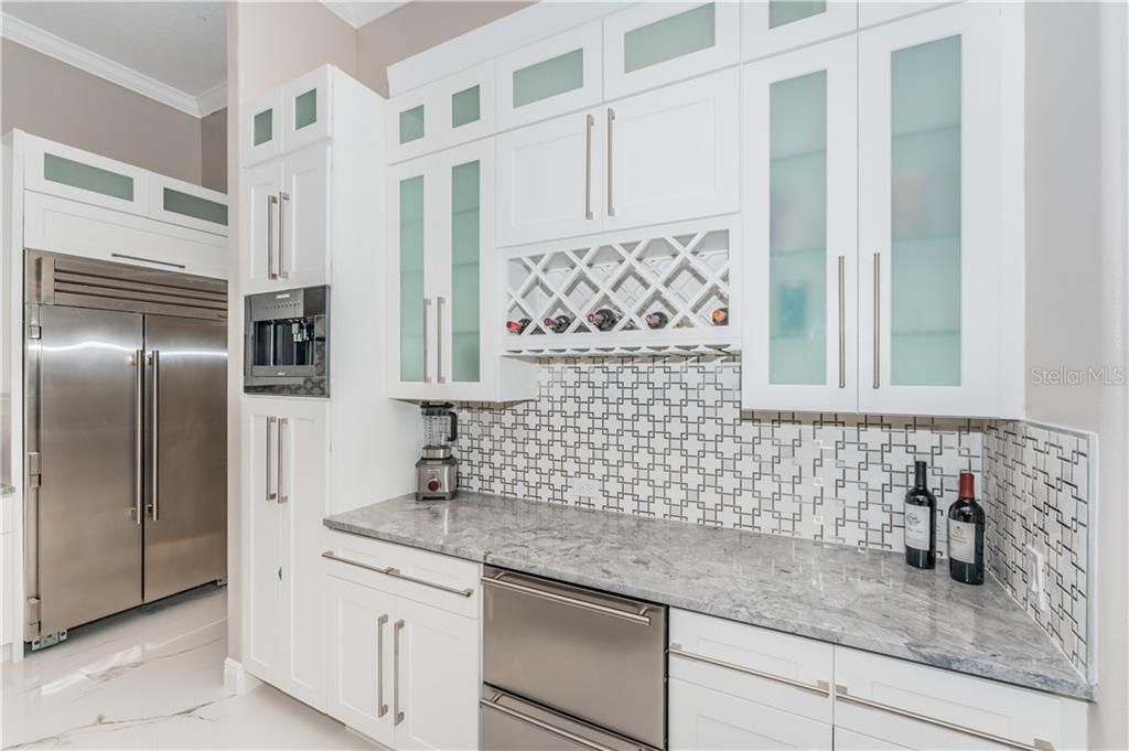Recently Sold: $1,499,000 (4 beds, 3 baths, 4496 Square Feet)