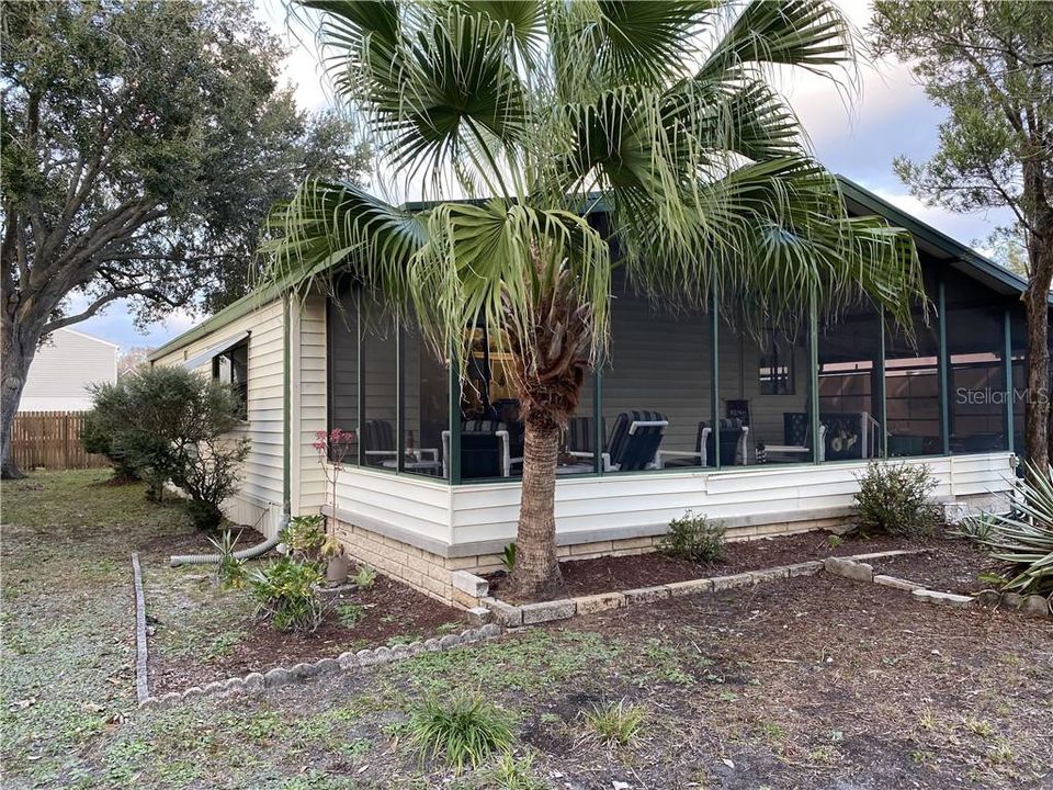 Vendido Recientemente: $95,000 (2 camas, 2 baños, 1040 Pies cuadrados)