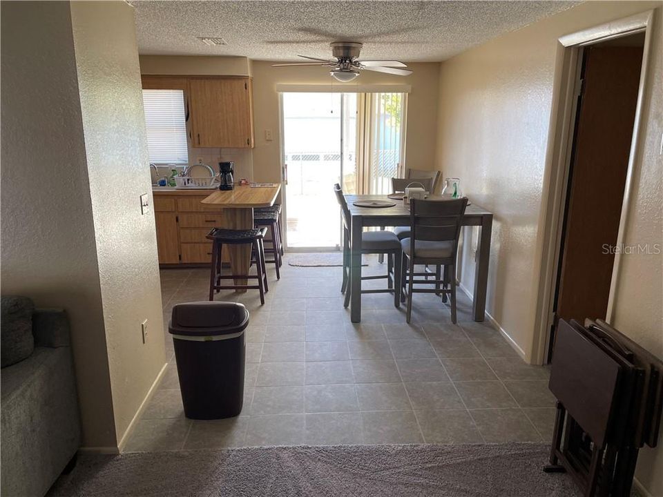 Recently Sold: $130,000 (2 beds, 2 baths, 1042 Square Feet)