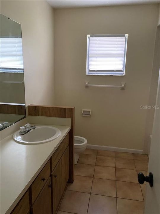 Recently Rented: $900 (2 beds, 2 baths, 983 Square Feet)