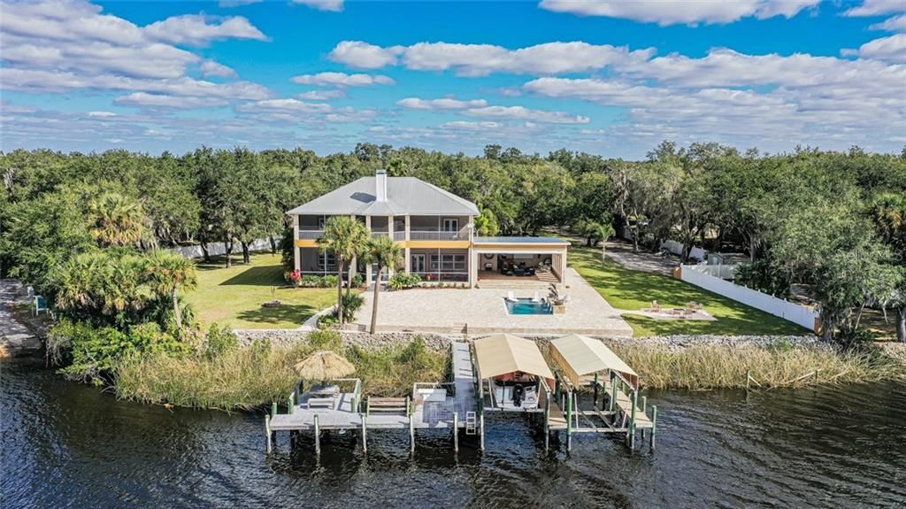 Recently Sold: $1,350,000 (5 beds, 4 baths, 4393 Square Feet)