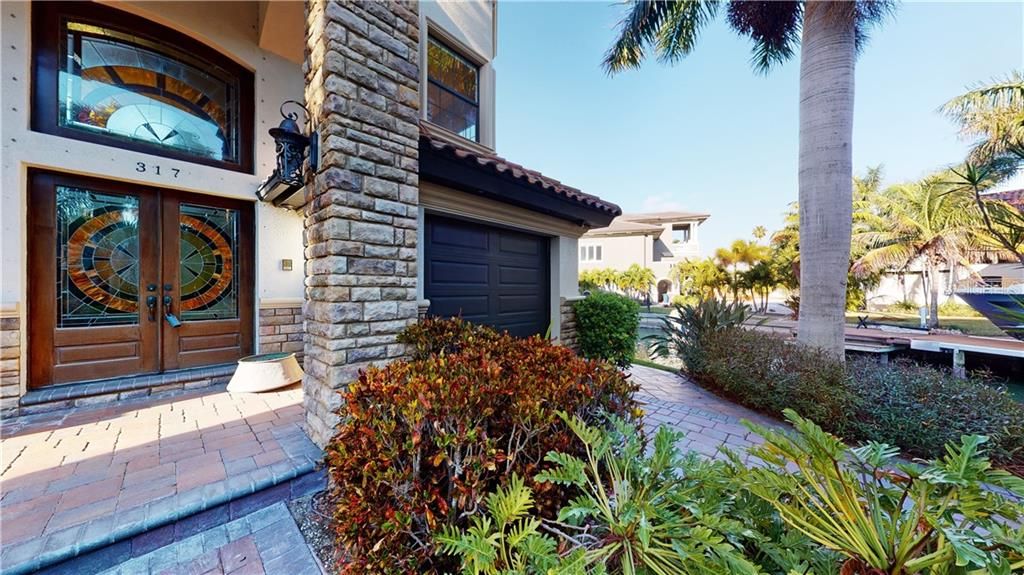 Recently Sold: $2,529,000 (4 beds, 5 baths, 5271 Square Feet)