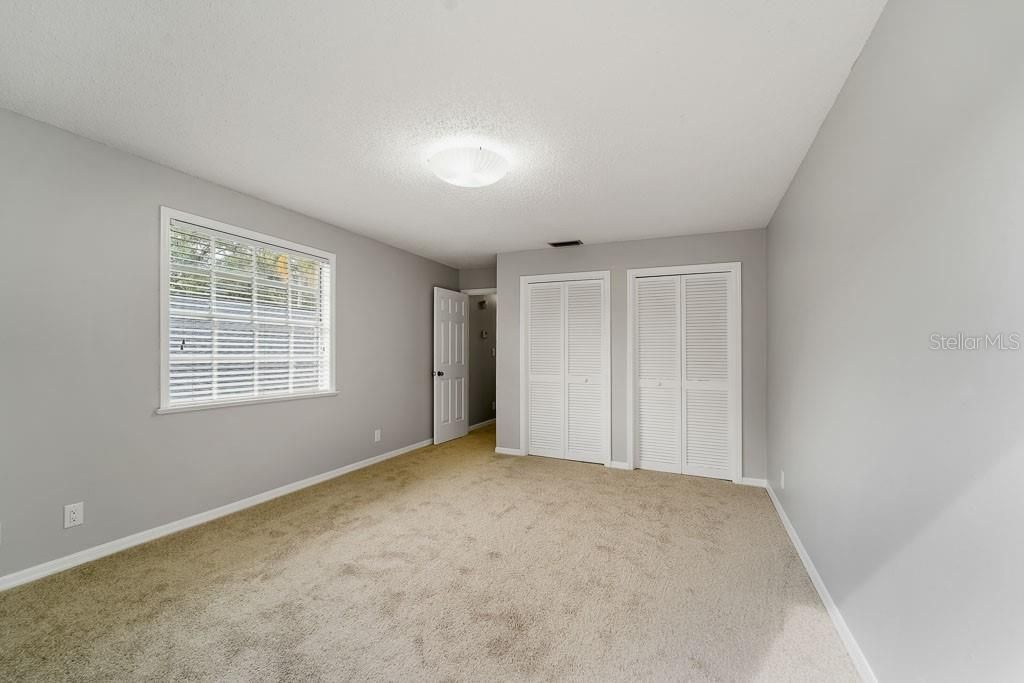 Recently Sold: $339,000 (2 beds, 1 baths, 1304 Square Feet)