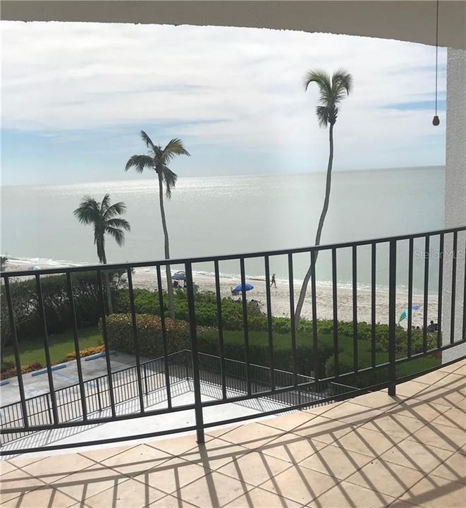 Recently Sold: $725,000 (2 beds, 2 baths, 1598 Square Feet)