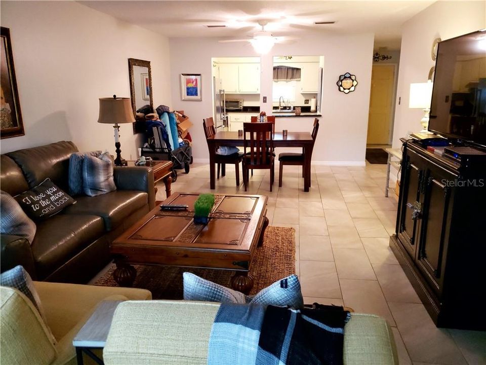Recently Sold: $129,000 (1 beds, 1 baths, 945 Square Feet)