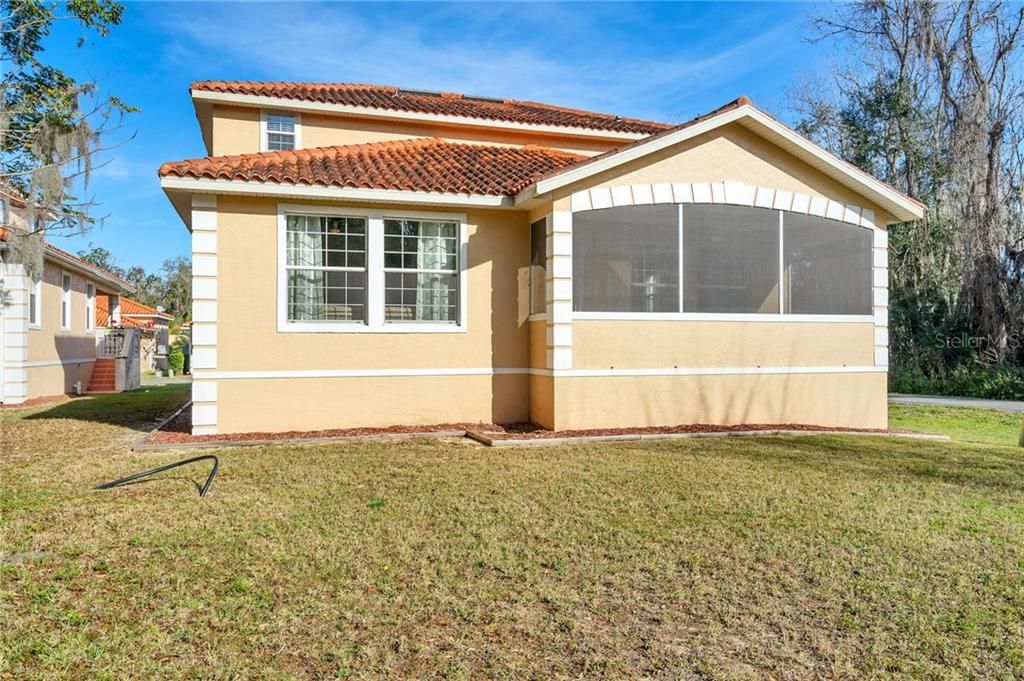 Recently Sold: $379,000 (5 beds, 3 baths, 2489 Square Feet)