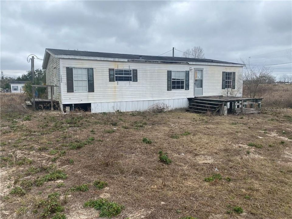 Recently Sold: $35,000 (3 beds, 2 baths, 1296 Square Feet)