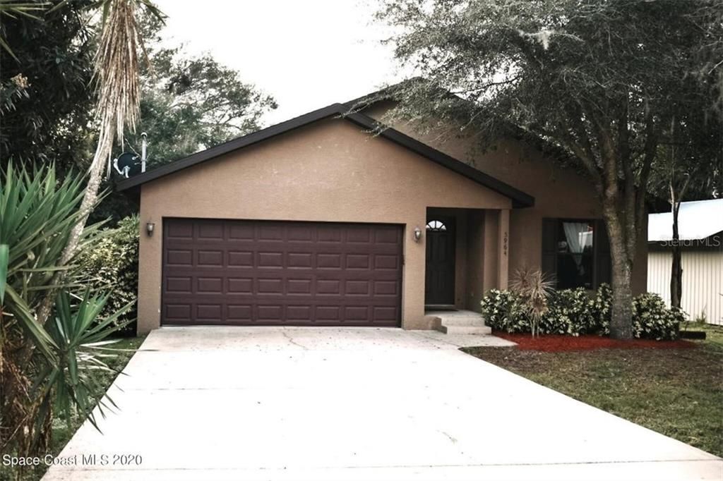 Recently Sold: $230,000 (3 beds, 2 baths, 1151 Square Feet)