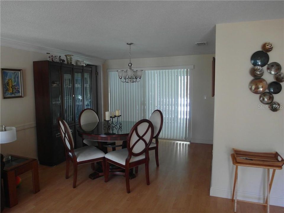 Recently Sold: $175,000 (2 beds, 2 baths, 1519 Square Feet)