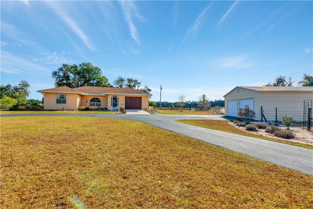 Recently Sold: $325,000 (3 beds, 2 baths, 1287 Square Feet)