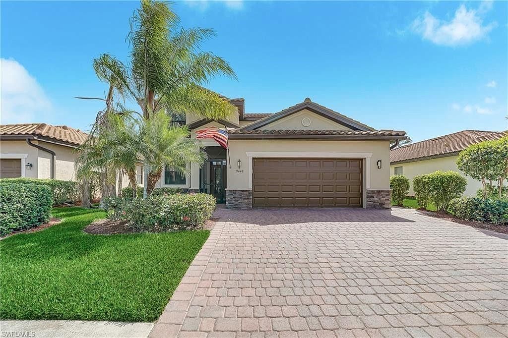 Recently Sold: $360,000 (4 beds, 3 baths, 2606 Square Feet)