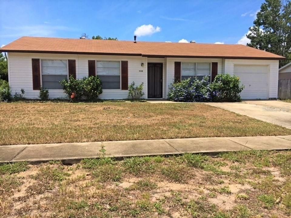 Recently Rented: $1,449 (3 beds, 2 baths, 1275 Square Feet)