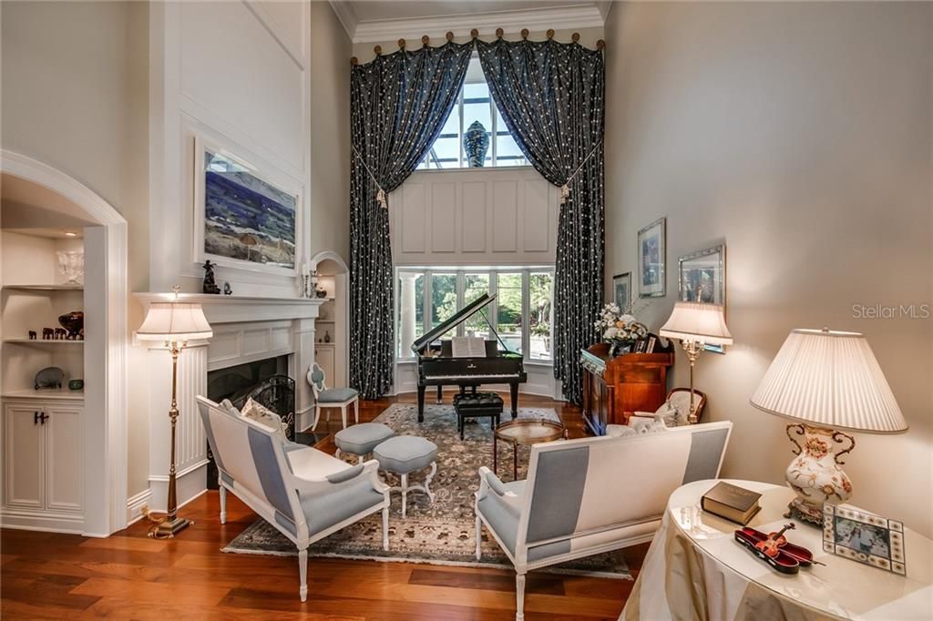 Recently Sold: $2,745,000 (5 beds, 5 baths, 8655 Square Feet)