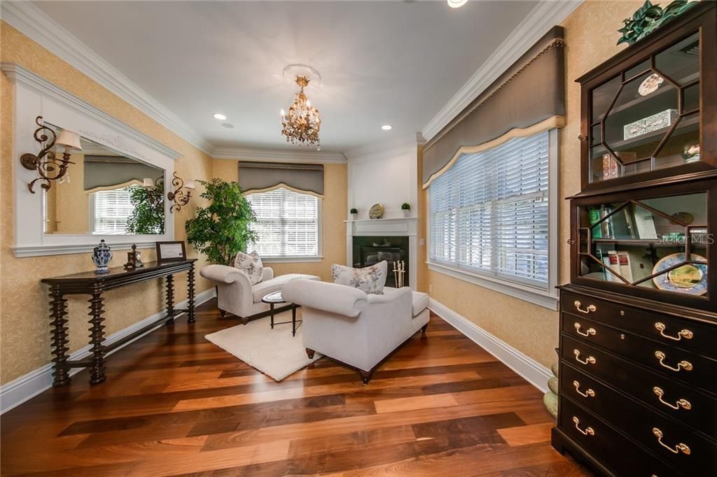 Recently Sold: $2,745,000 (5 beds, 5 baths, 8655 Square Feet)