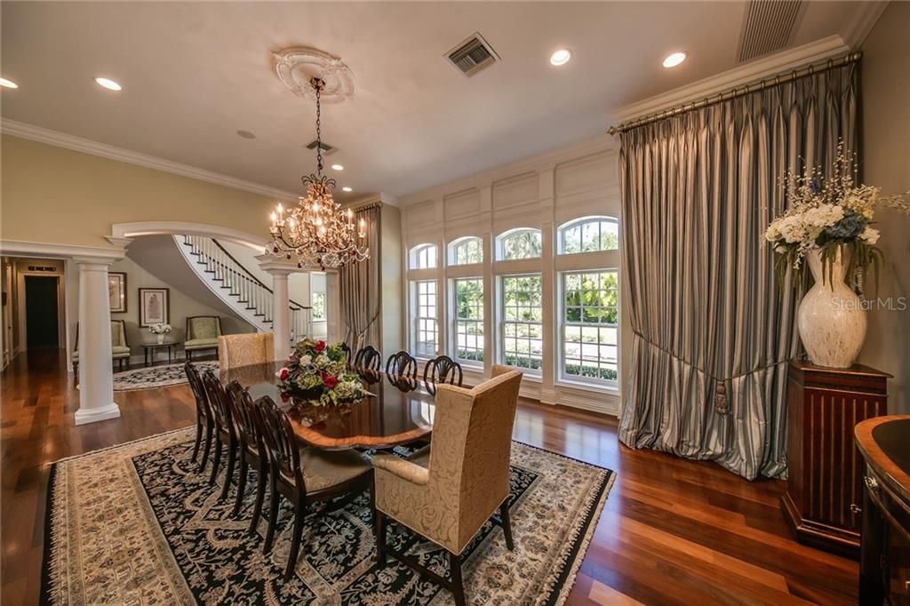 Recently Sold: $2,745,000 (5 beds, 5 baths, 8655 Square Feet)