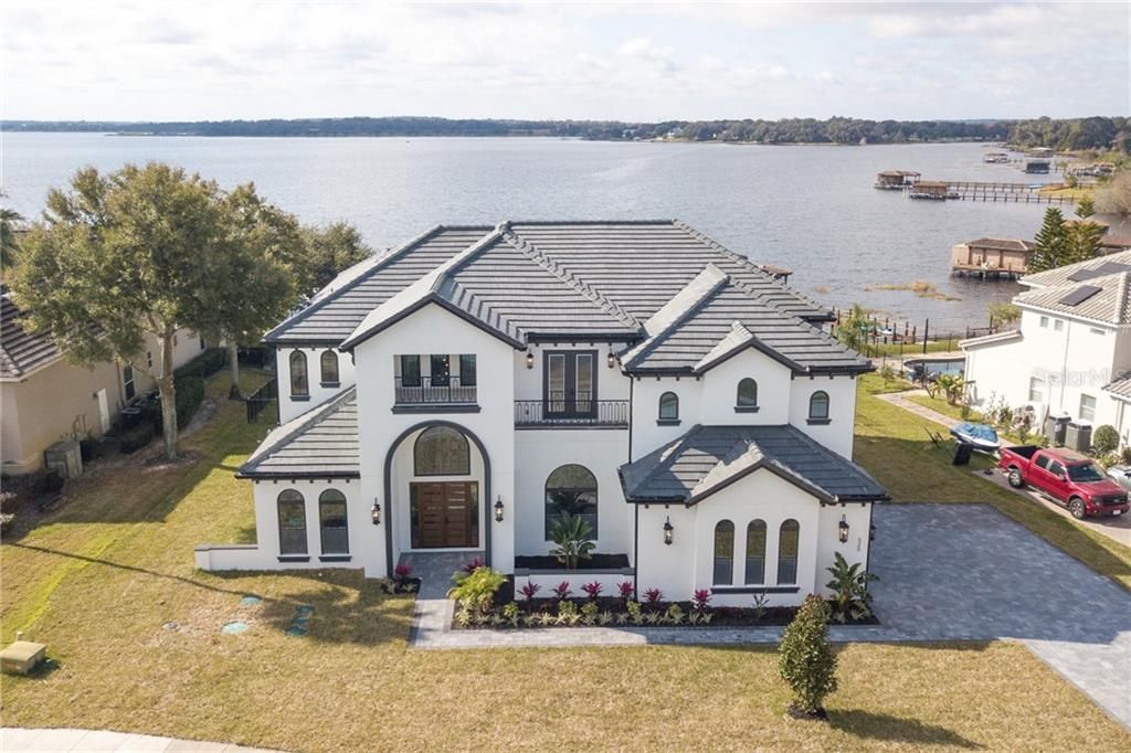 Recently Sold: $1,690,000 (5 beds, 5 baths, 5222 Square Feet)