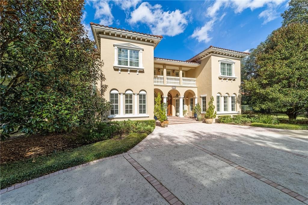 Recently Sold: $1,695,000 (5 beds, 4 baths, 3918 Square Feet)