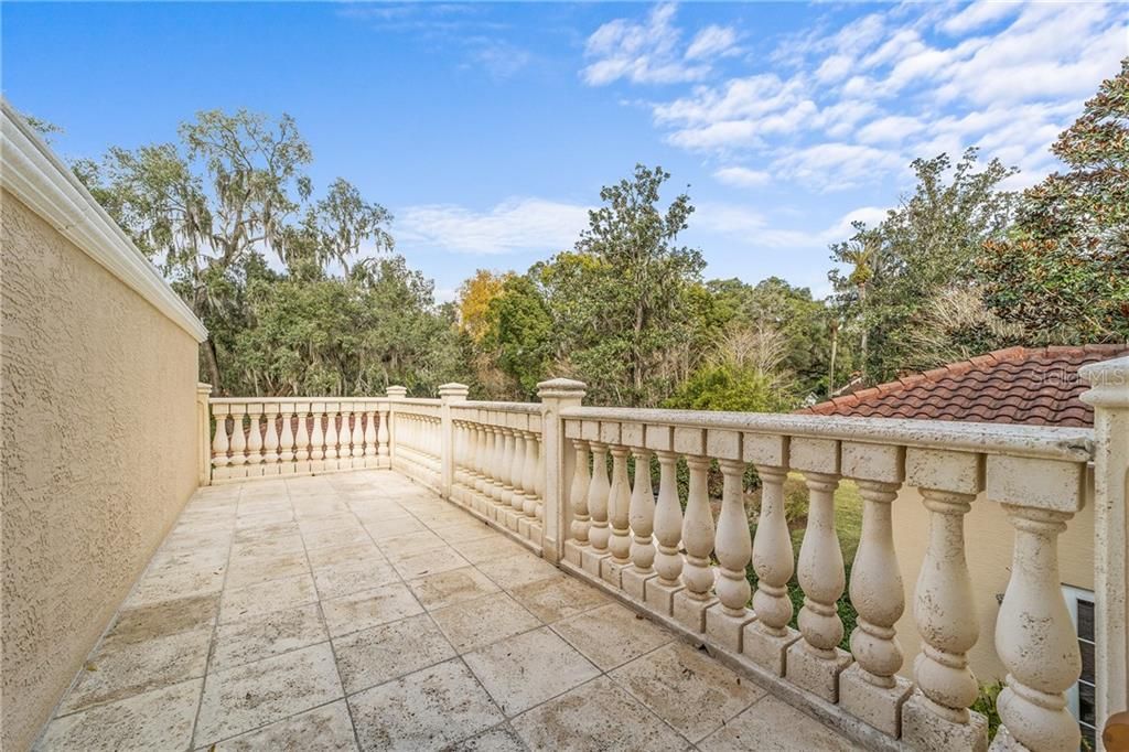 Recently Sold: $1,695,000 (5 beds, 4 baths, 3918 Square Feet)