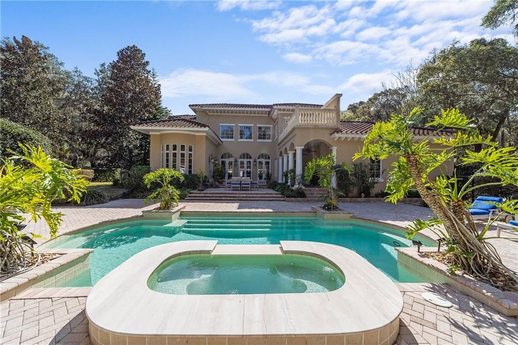 Recently Sold: $1,695,000 (5 beds, 4 baths, 3918 Square Feet)