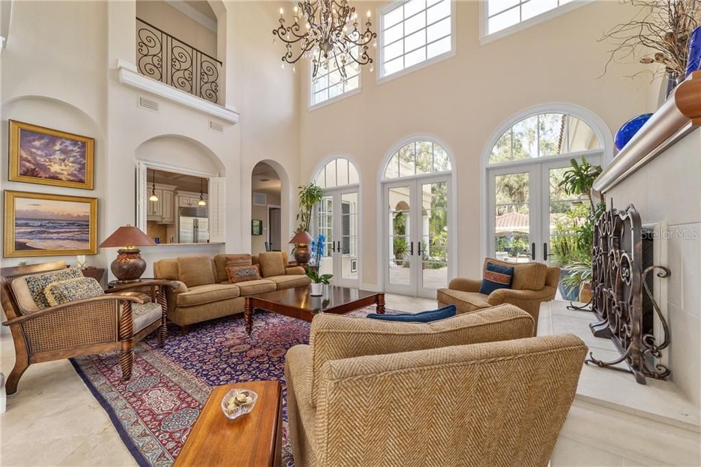 Recently Sold: $1,695,000 (5 beds, 4 baths, 3918 Square Feet)